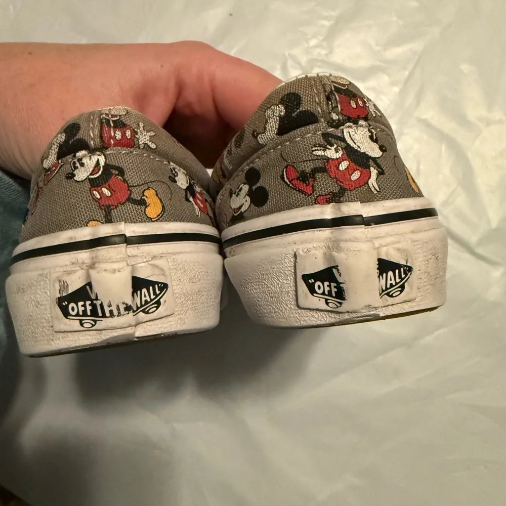 Vans Disney Kids Mickey Mouse Shoes Size 12.5 Slip-On Gray/White - Picture 6 of 9
